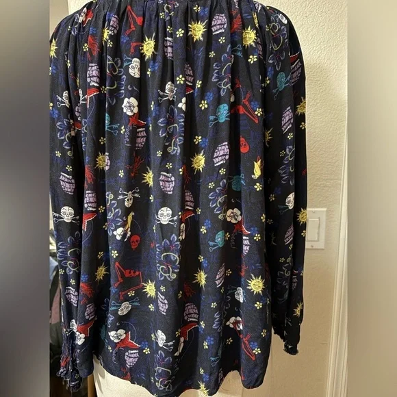 Zadig & Voltaire Theresa Tatoo Pirate Print, Viscose Blue Blouse. Relaxed fit. - Picture 6 of 16
